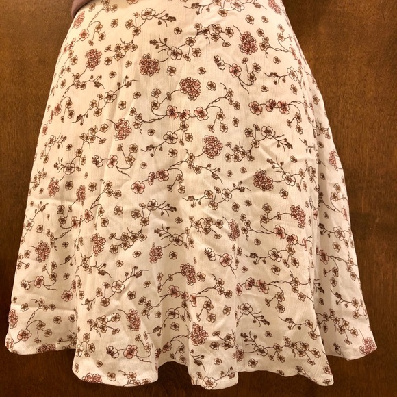 Floral print zip-up skater skirt l. NWT sz Large - Picture 8 of 8